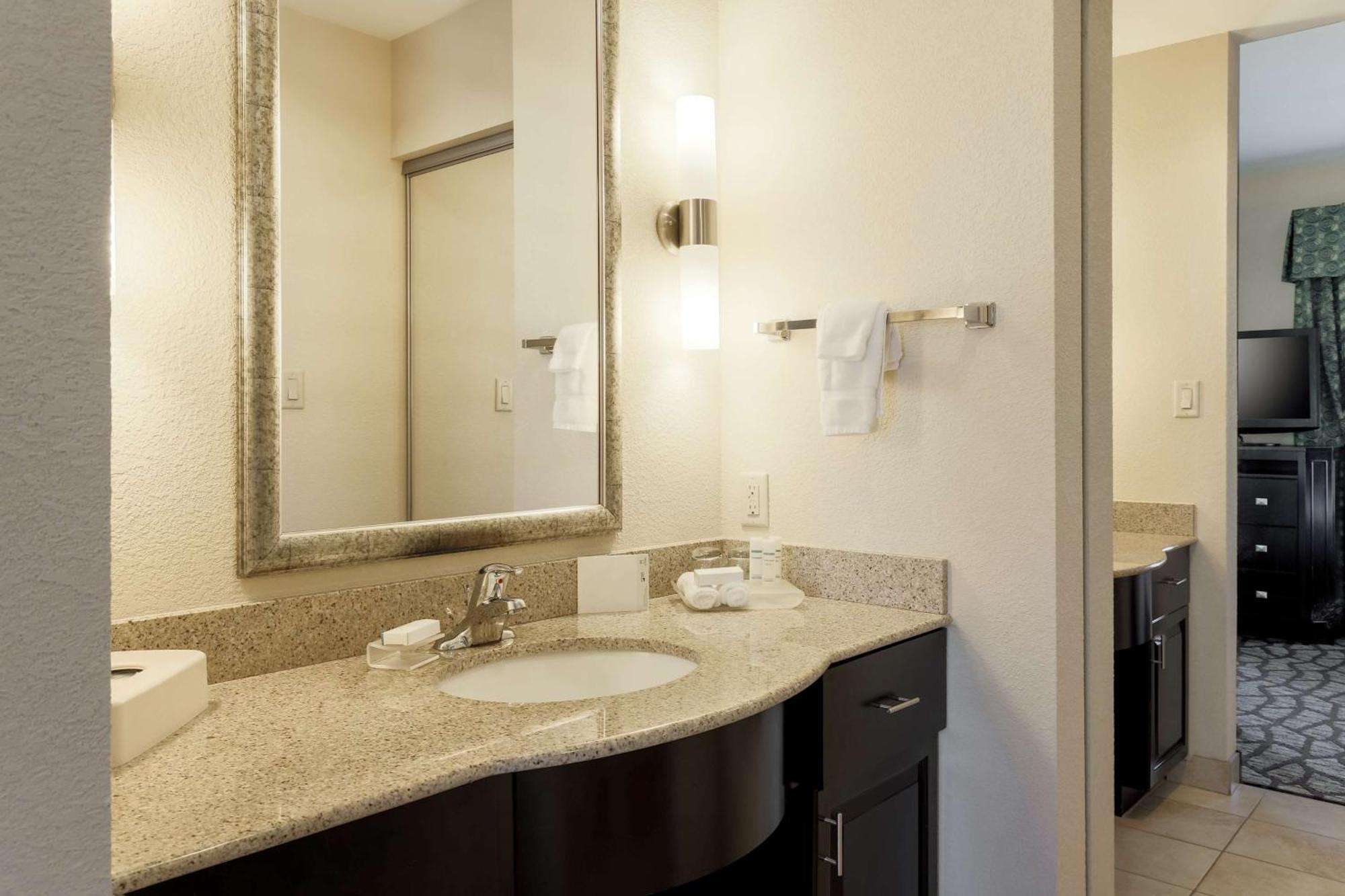 Homewood Suites By Hilton Lawton Exterior photo